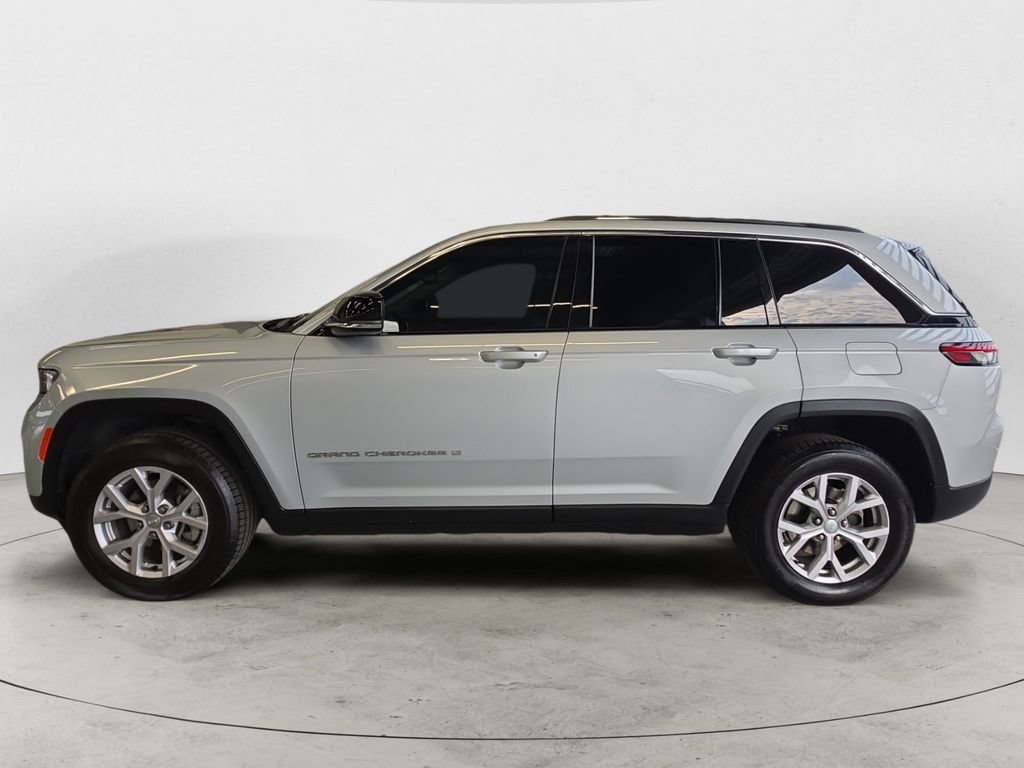 Used 2022 Jeep Grand Cherokee Limited AWD/4WD image 8