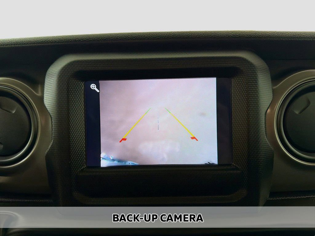 Used 2021 Jeep Gladiator Sport image 3