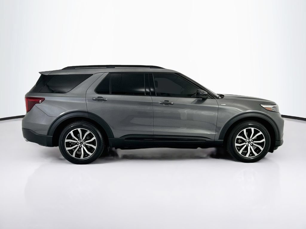 Used 2023 Ford Explorer ST-Line w/ Class IV Trailer Tow Package RWD image 4