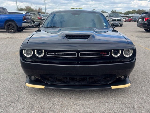 Used 2022 Dodge Challenger R/T RWD image 2