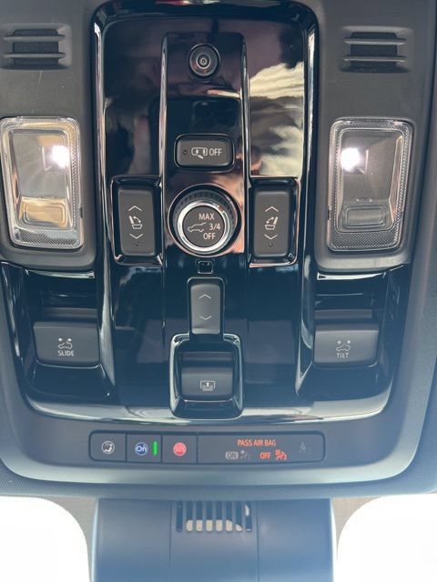 Used 2026 GMC Yukon XL Denali w/ Denali Reserve Package AWD/4WD image 23