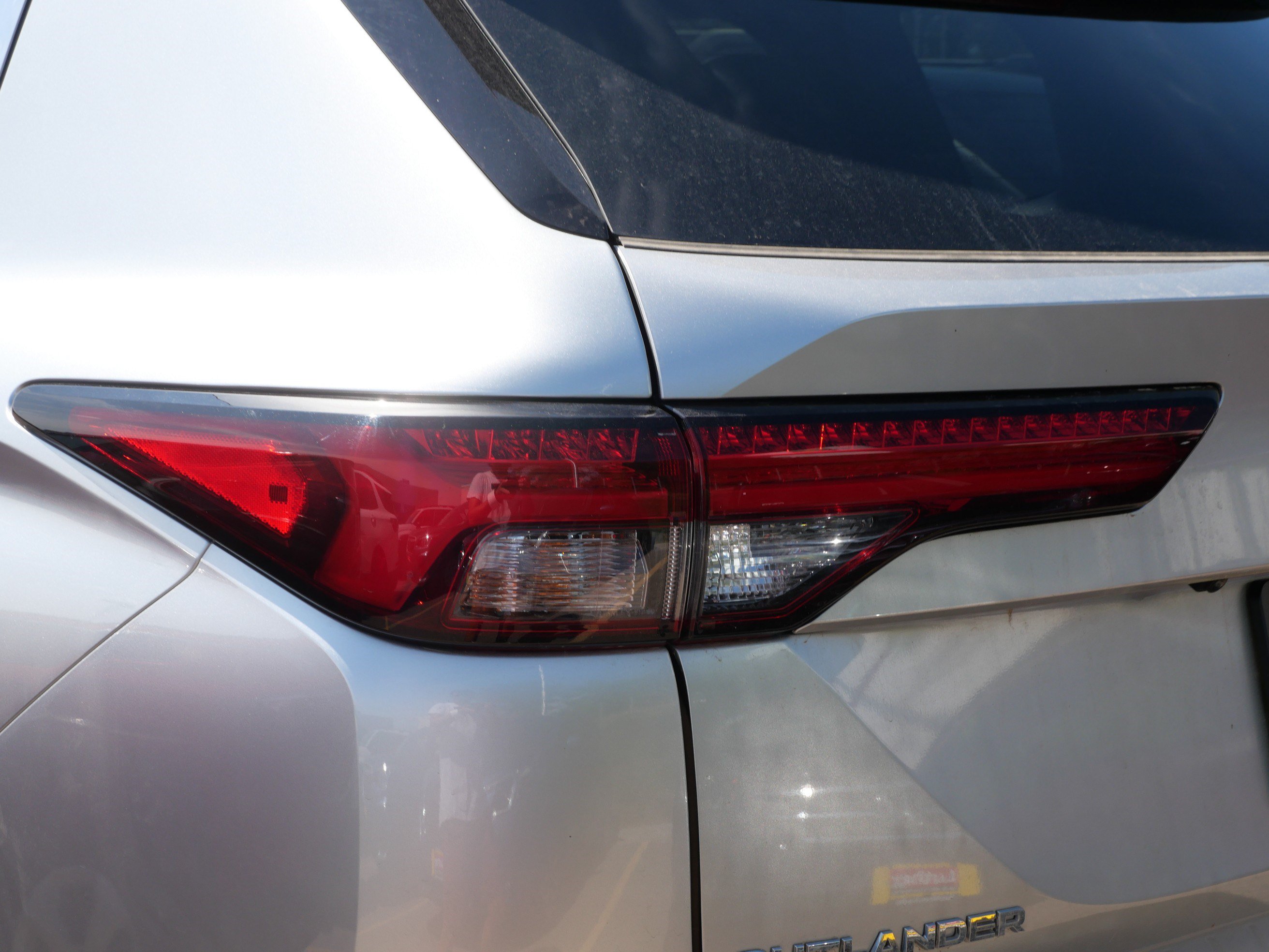 Used 2024 Mitsubishi Outlander SE Black Edition AWD/4WD image 7