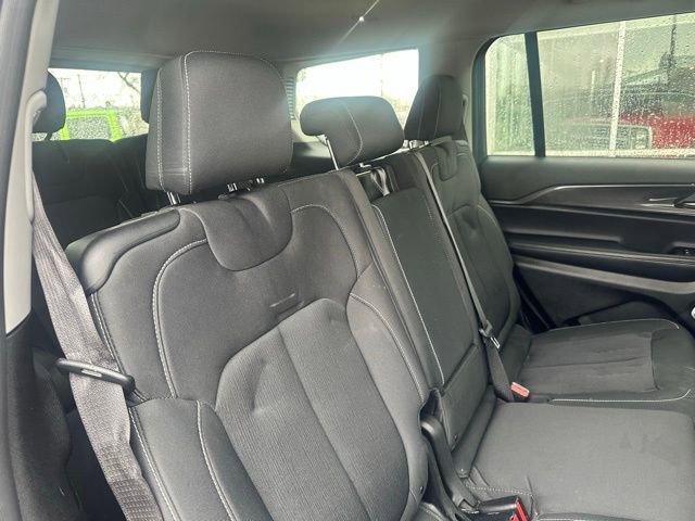 Used 2021 Jeep Grand Cherokee L Laredo w/ Luxury Tech Group I image 14