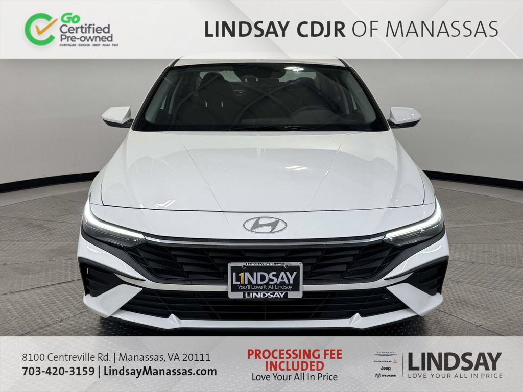 Used 2024 Hyundai Elantra SEL FWD image 3