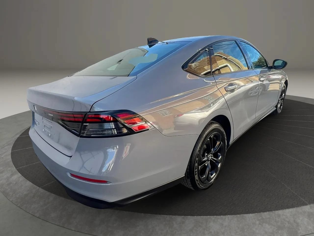Used 2025 Honda Accord SE image 5