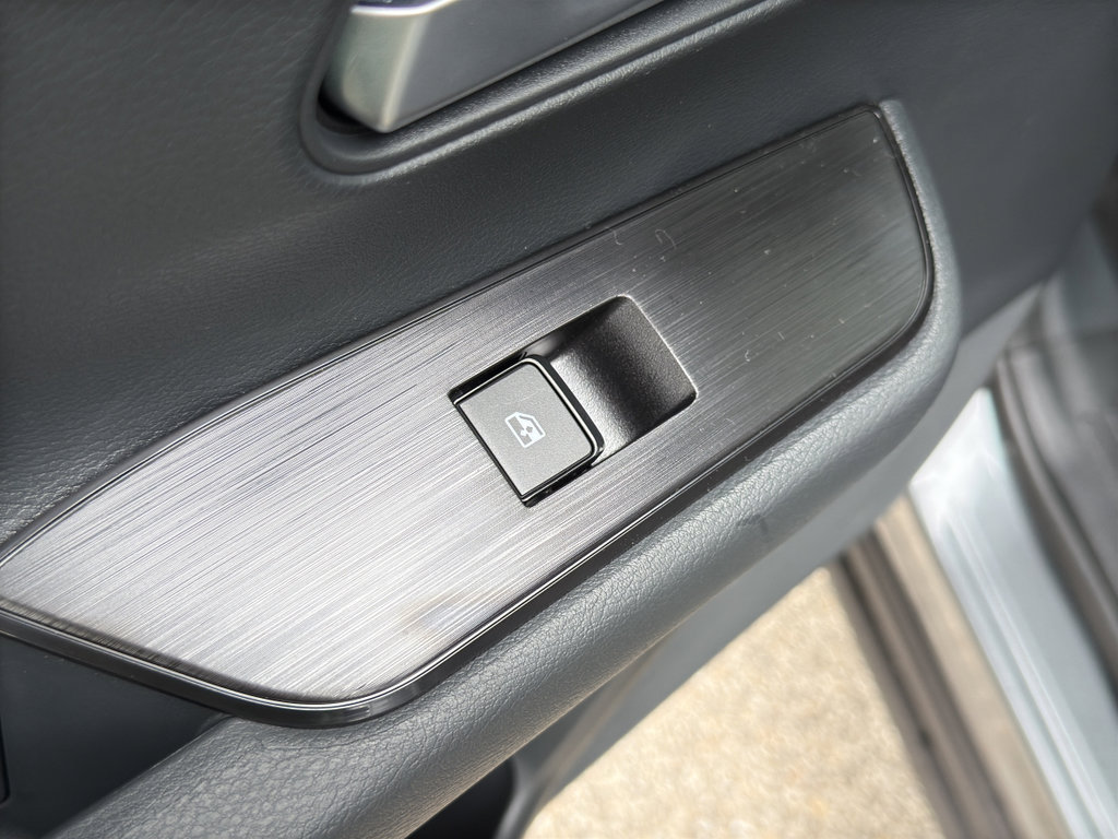 New 2026 Nissan Kicks SV w/ SV Premium Package image 31