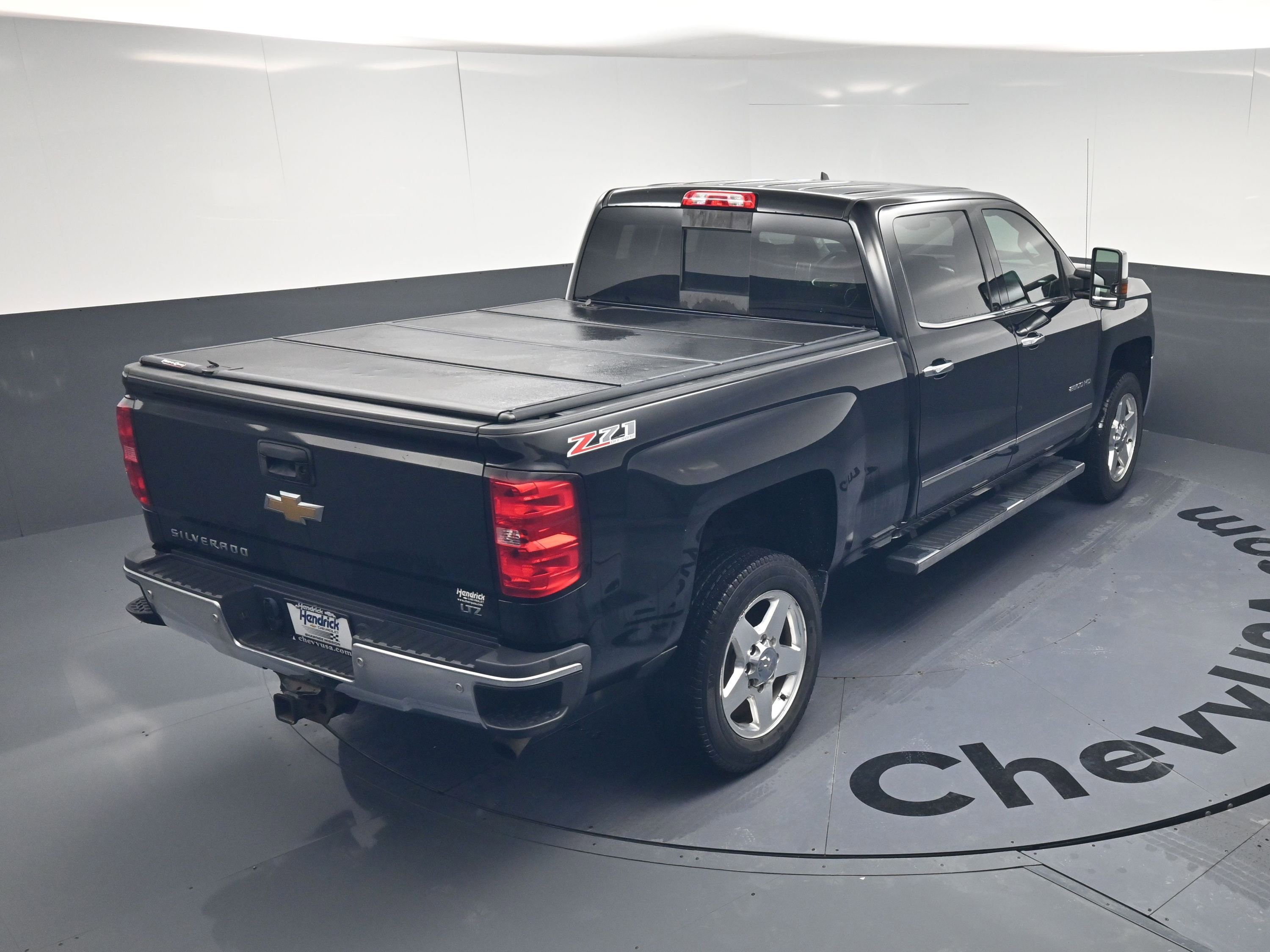 Used 2015 Chevrolet Silverado 2500 LTZ w/ LTZ Plus Package image 17