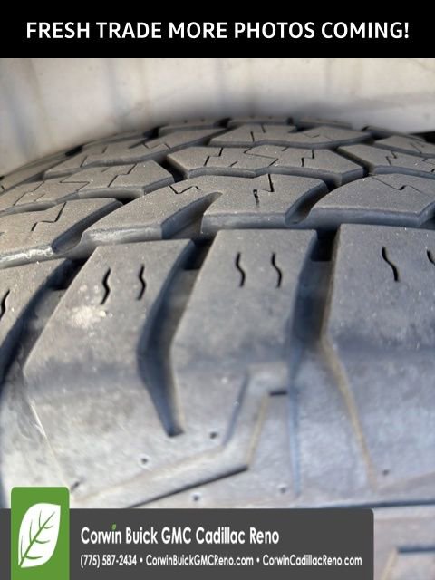 Used 2016 Ford Expedition XLT image 5