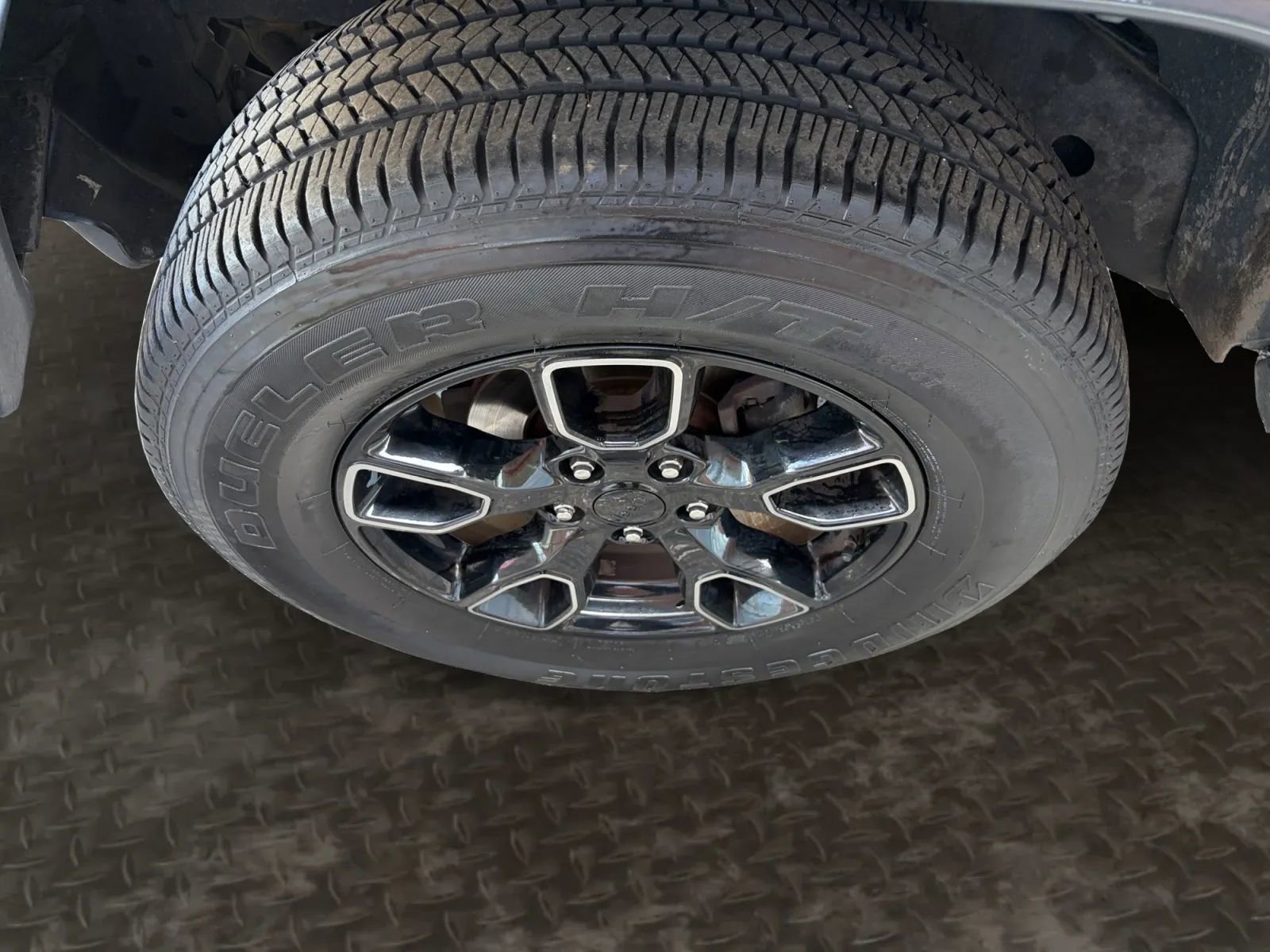 Used 2018 Jeep Wrangler Unlimited Sahara image 28