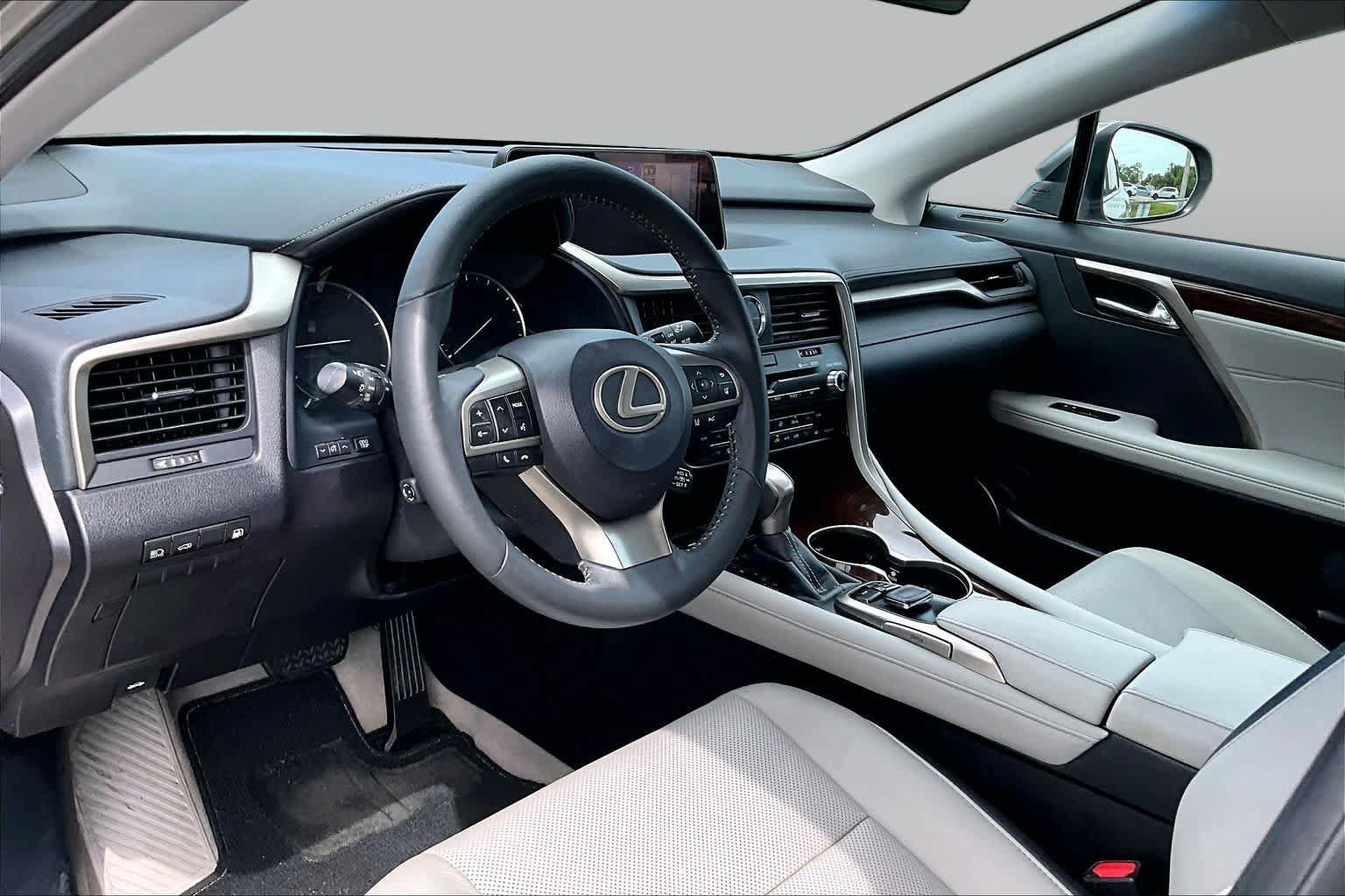 Used 2018 Lexus RX 450h AWD w/ Premium Package image 18