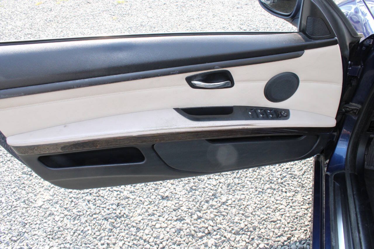 Used 2013 BMW 328i Convertible RWD image 27