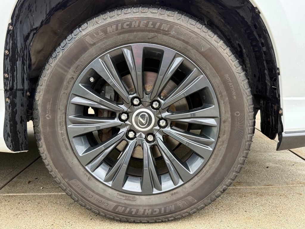 Used 2022 Lexus GX 460 Premium w/ Accessory Package AWD/4WD image 8