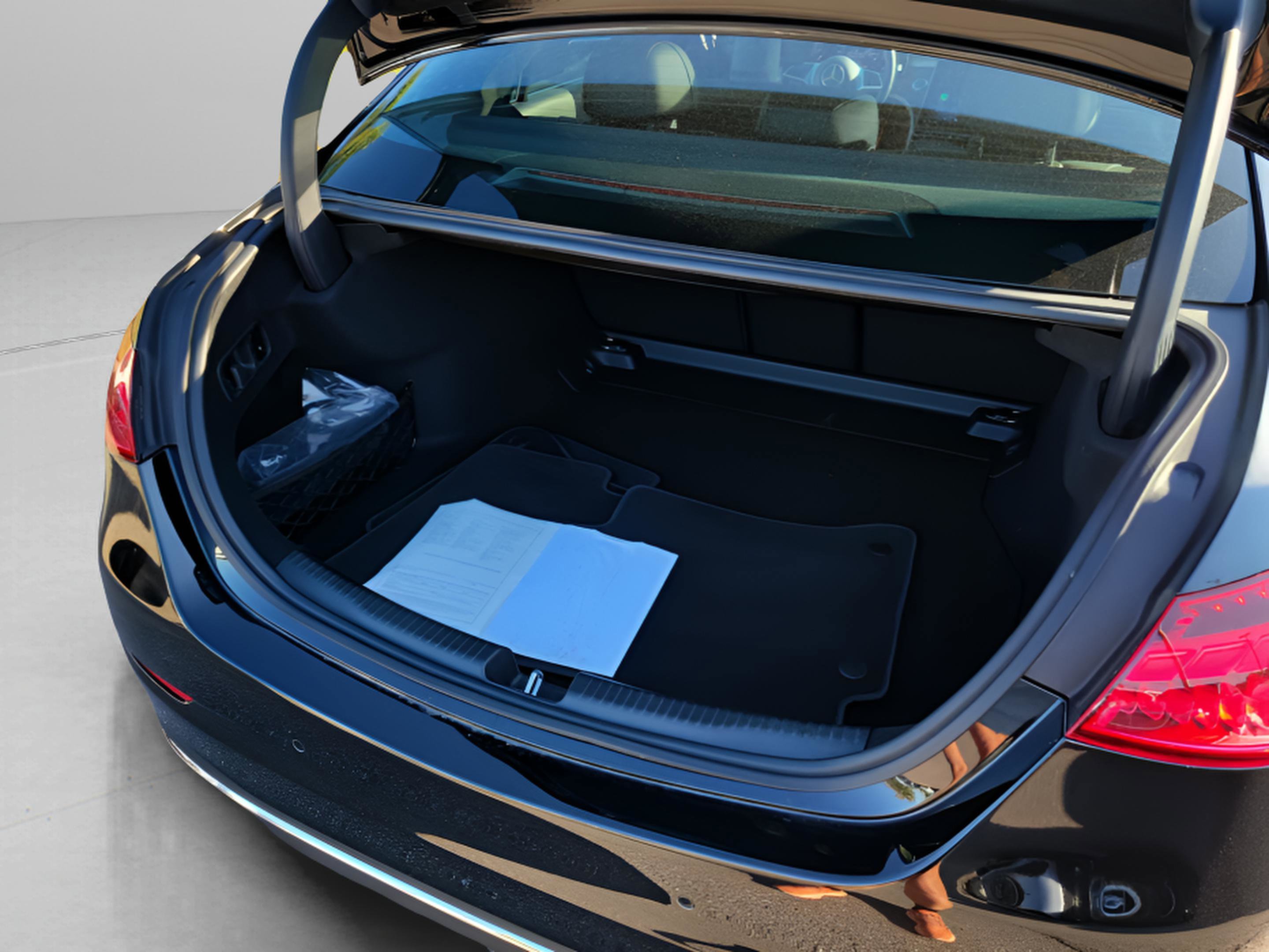 Certified 2025 Mercedes-Benz C 300 Sedan image 28