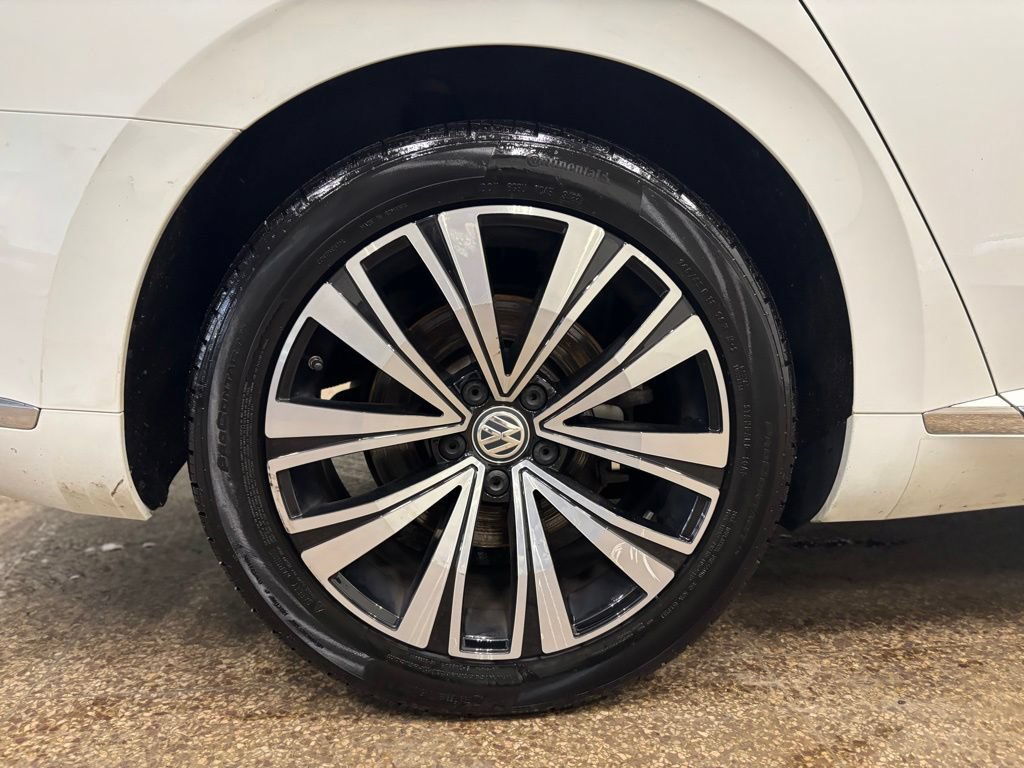 Used 2019 Volkswagen Arteon SE AWD/4WD image 26