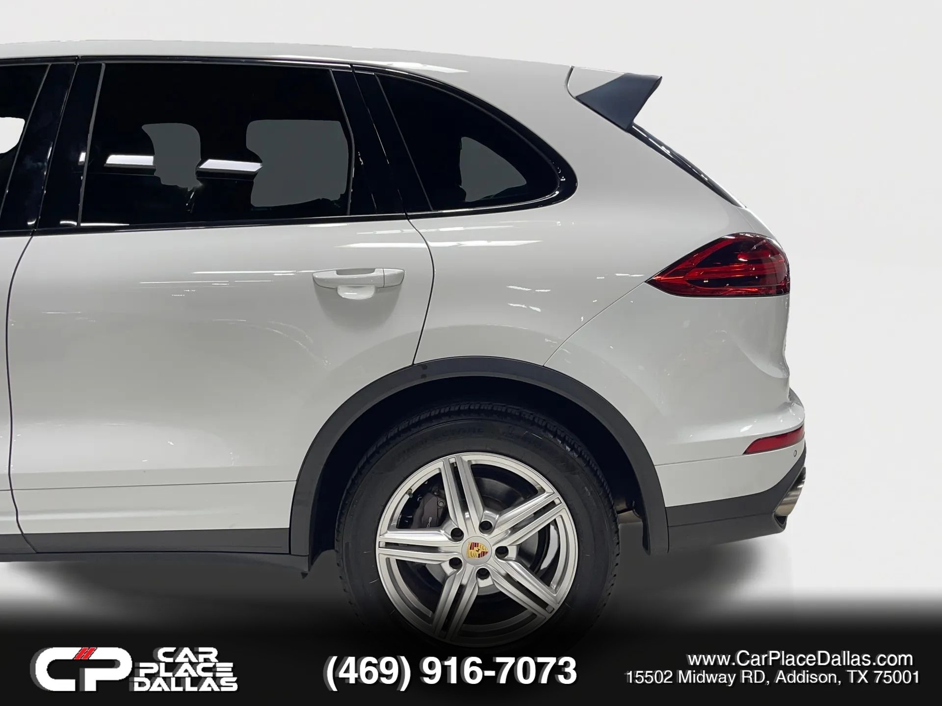 Used 2016 Porsche Cayenne AWD/4WD image 16