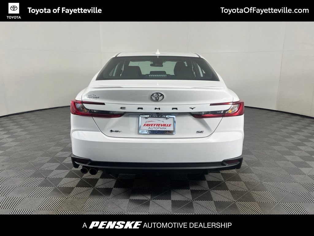 Certified 2025 Toyota Camry SE FWD image 4