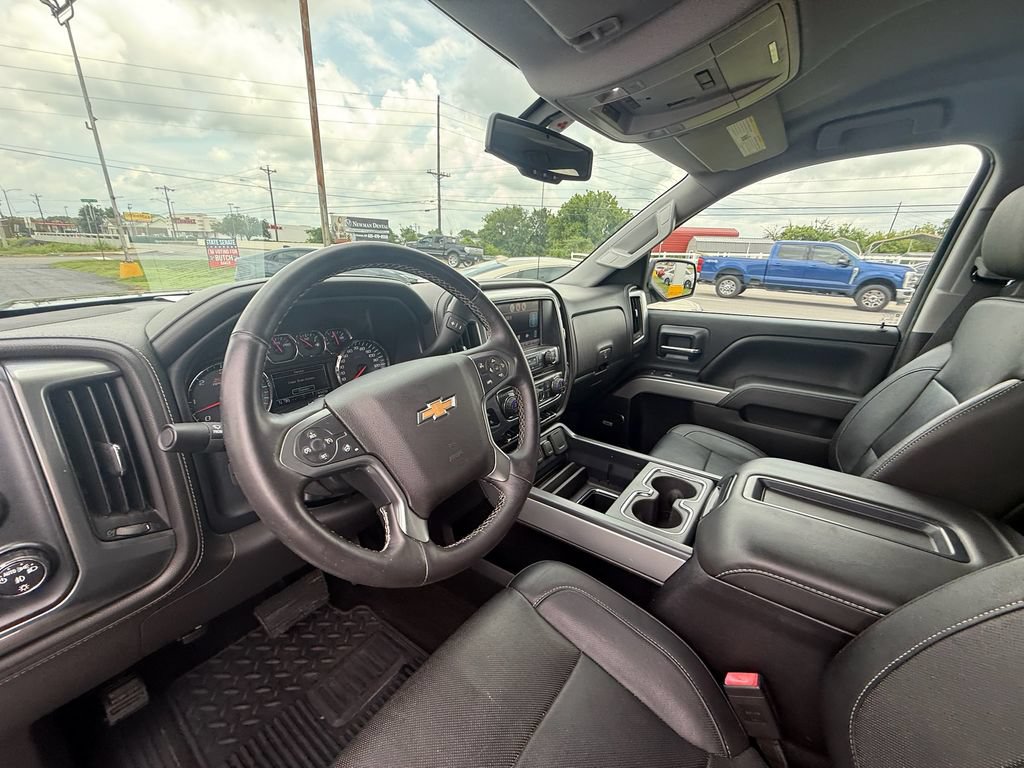 Used 2015 Chevrolet Silverado 1500 LTZ Z71 w/ LTZ Plus Package AWD/4WD image 14