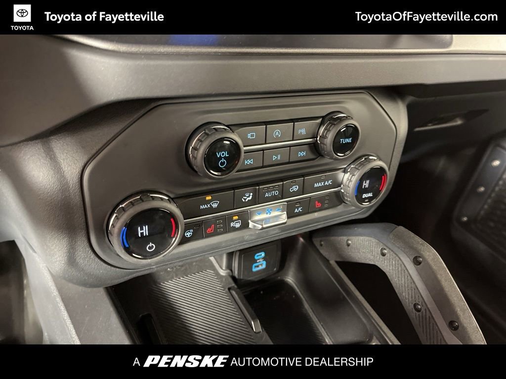 Used 2025 Ford Bronco Badlands image 30