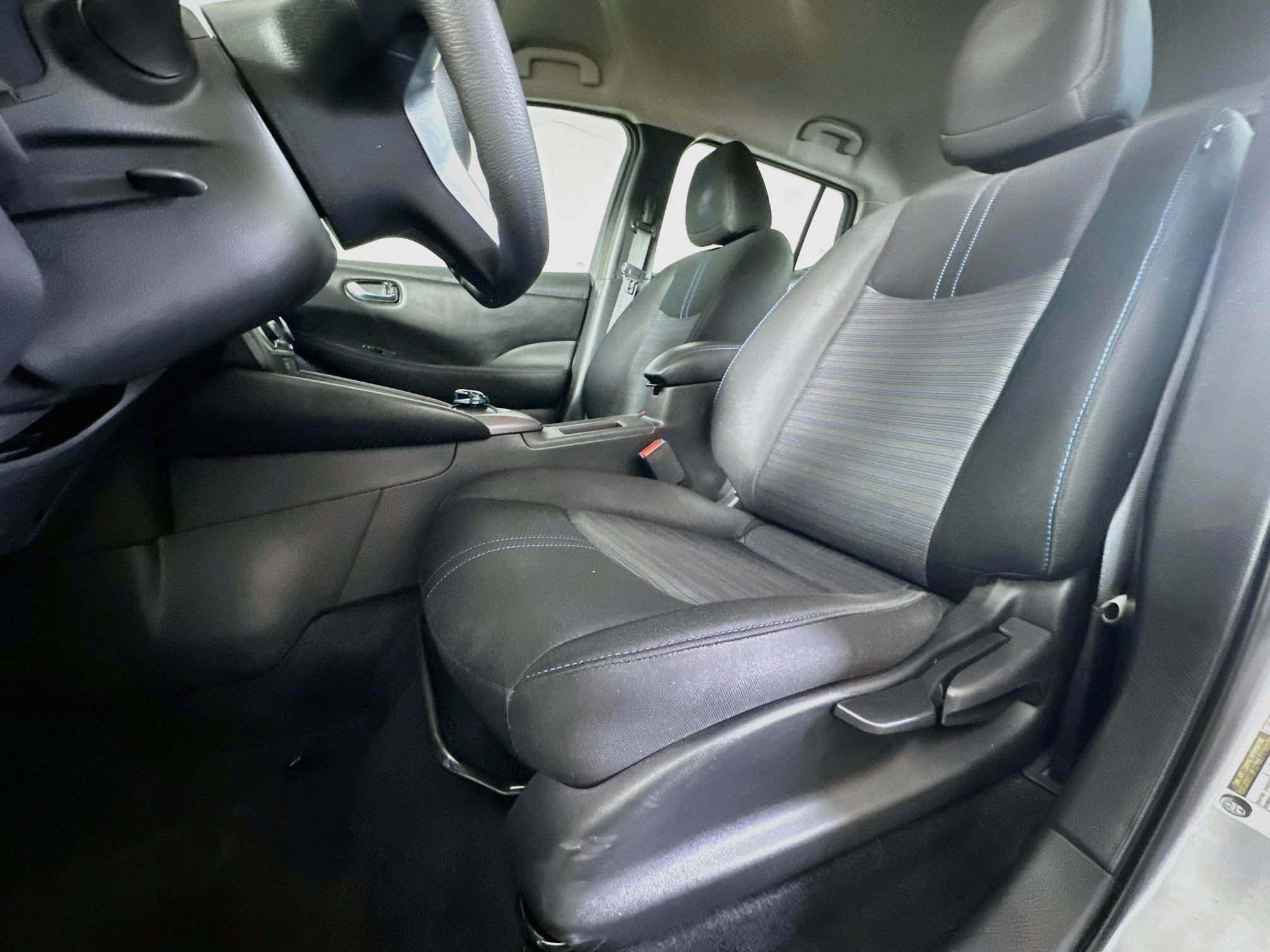 Used 2023 Nissan Leaf S FWD image 13