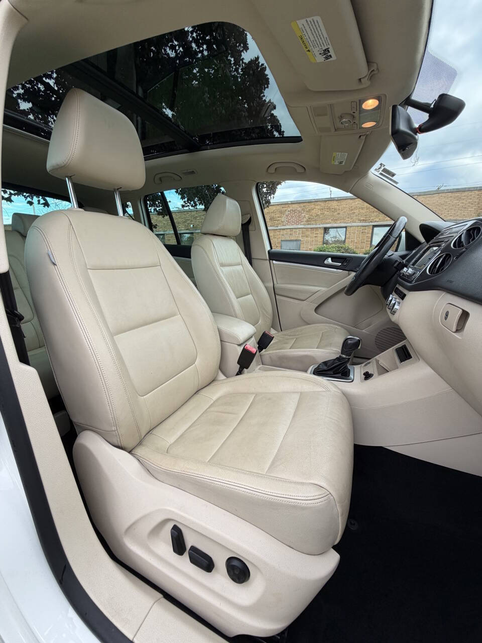 Used 2013 Volkswagen Tiguan SEL AWD/4WD image 11