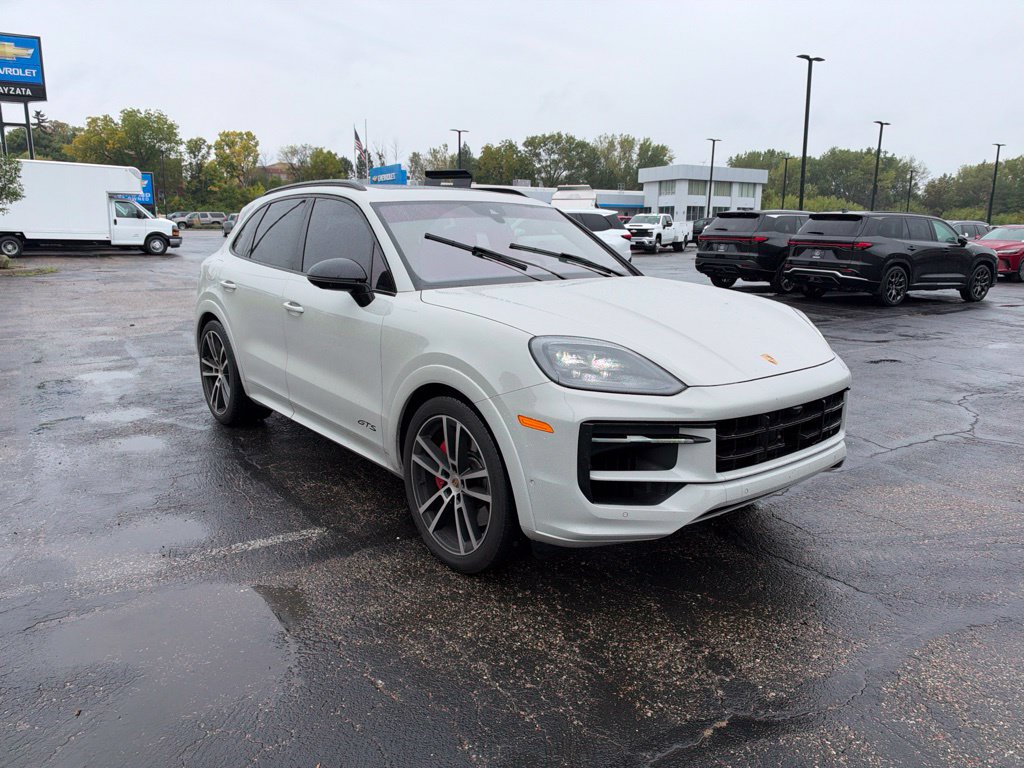 Used 2025 Porsche Cayenne GTS AWD/4WD image 14