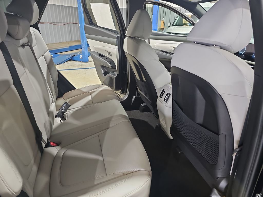 New 2026 Hyundai Tucson Limited image 11