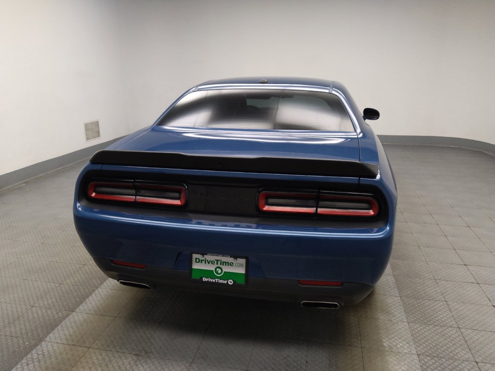 Used 2020 Dodge Challenger SXT w/ Blacktop Package RWD image 7
