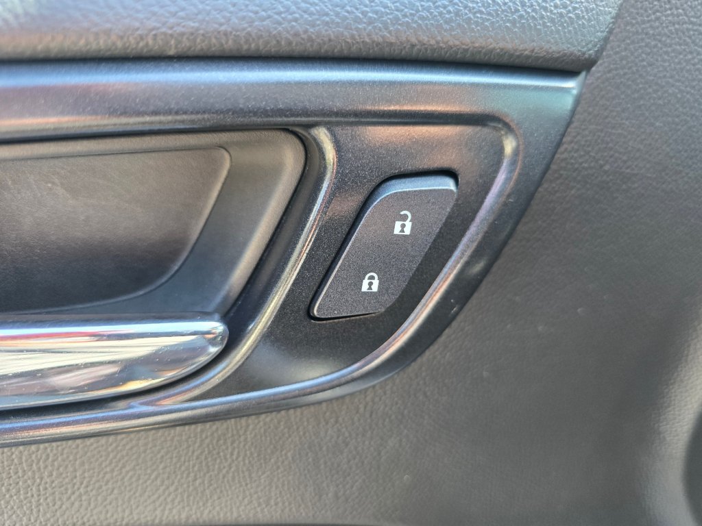 Used 2015 GMC Yukon SLT AWD/4WD image 51