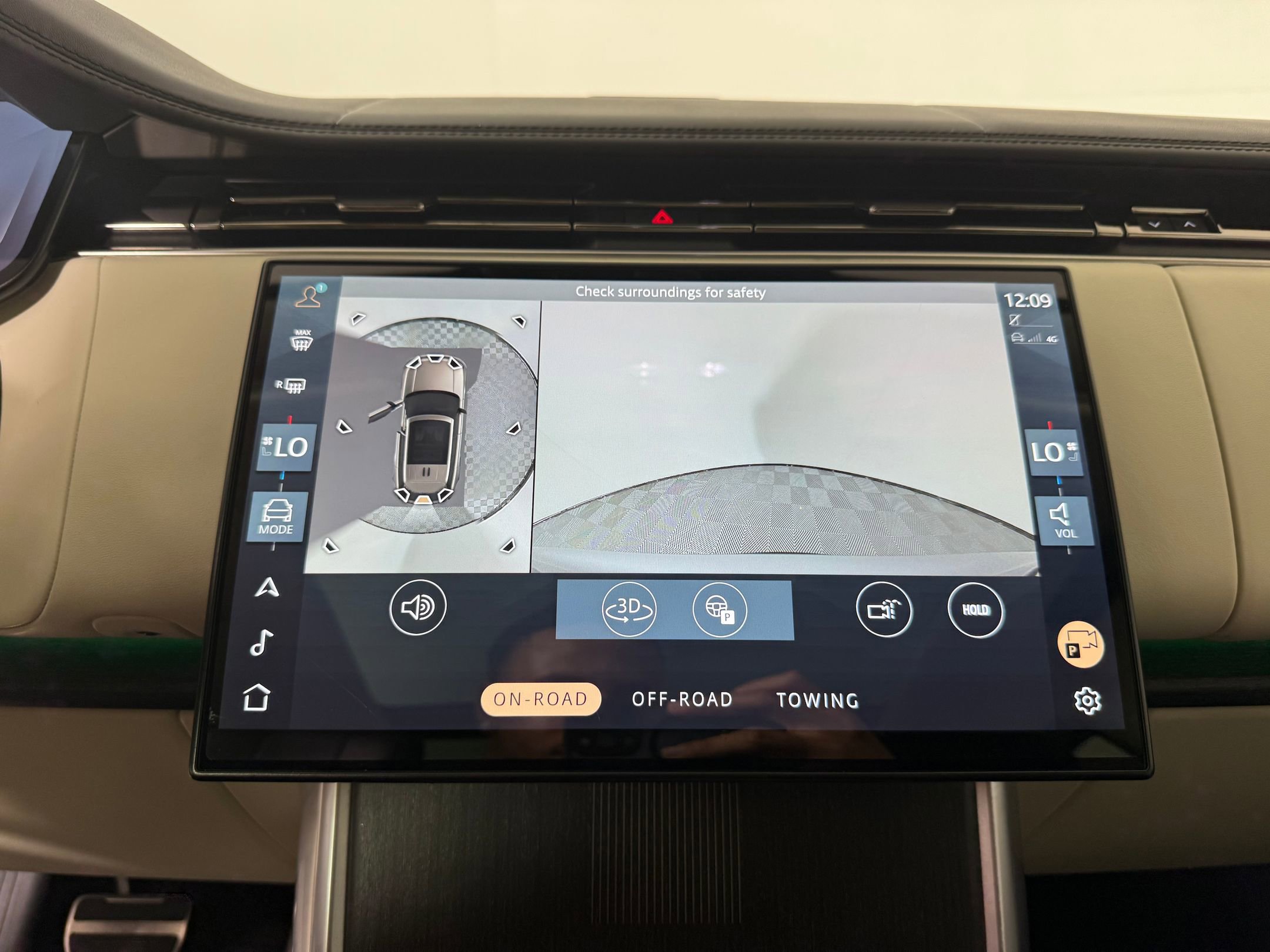 Used 2024 Land Rover Range Rover Autobiography AWD/4WD image 24