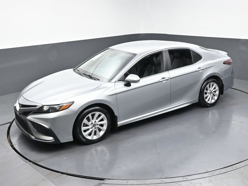 Used 2021 Toyota Camry SE image 36