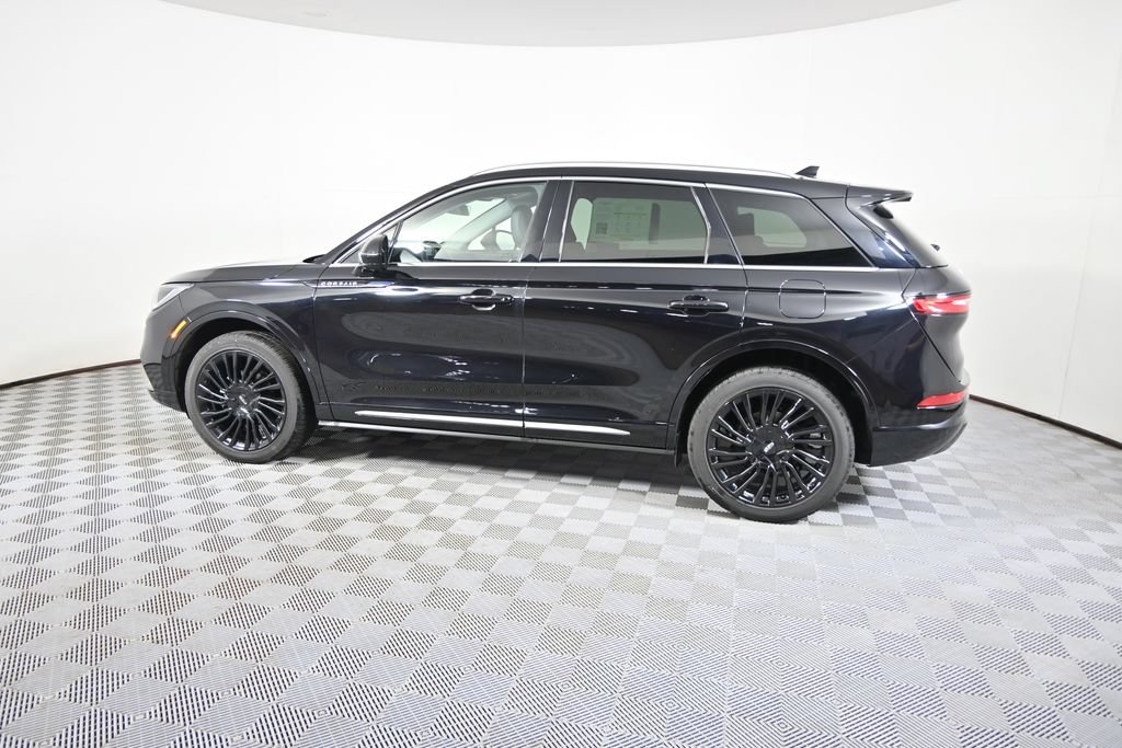 Used 2022 Lincoln Corsair Reserve AWD/4WD image 3