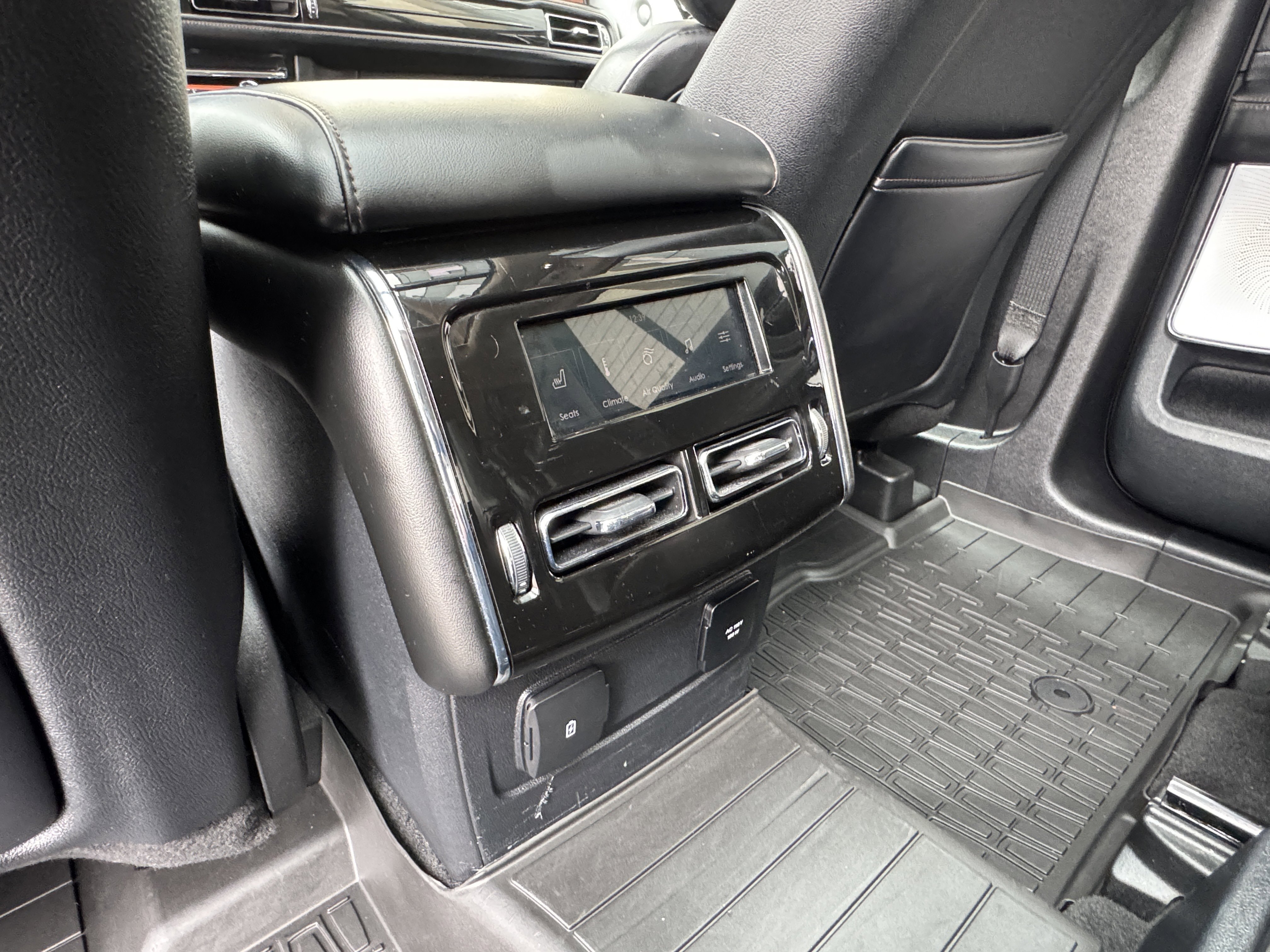 Used 2021 Lincoln Aviator Reserve w/ Equipment Group 208A AWD/4WD image 34