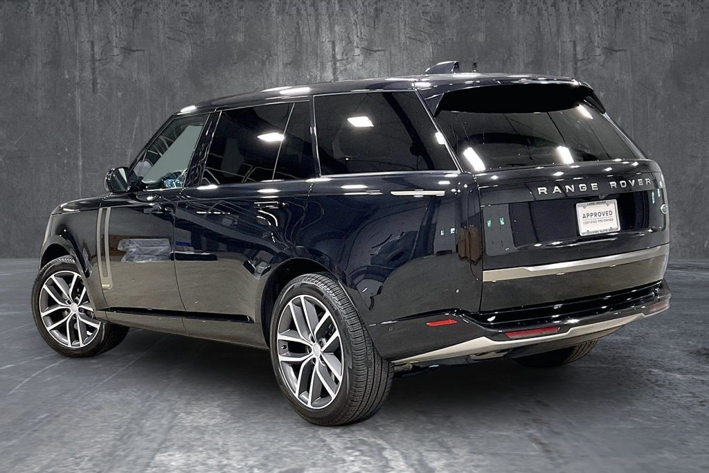 Certified 2023 Land Rover Range Rover Long Wheelbase Autobiography AWD/4WD image 4
