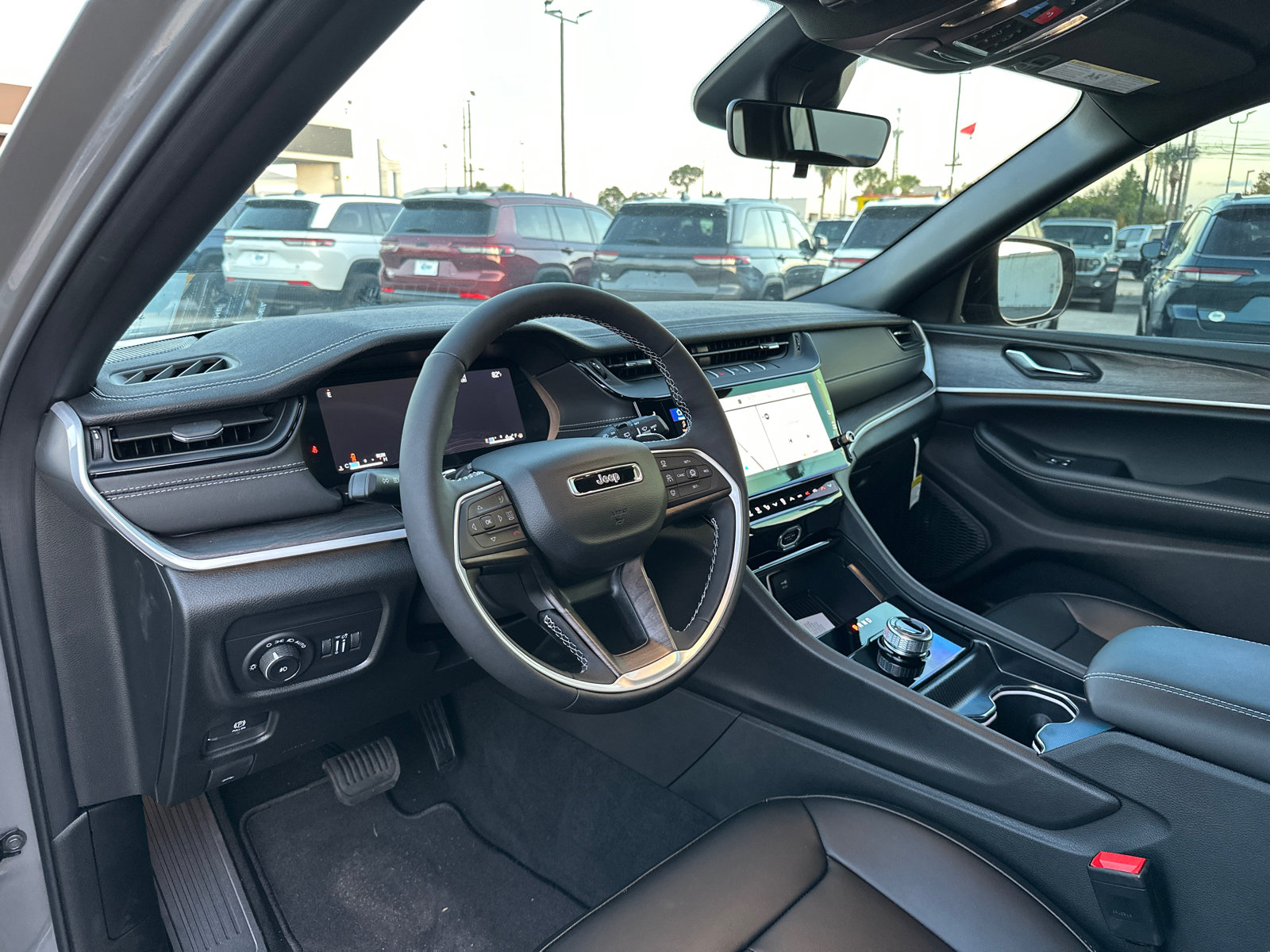 New 2027 Jeep Grand Cherokee L Limited w/ Limited Altitude Package RWD image 12