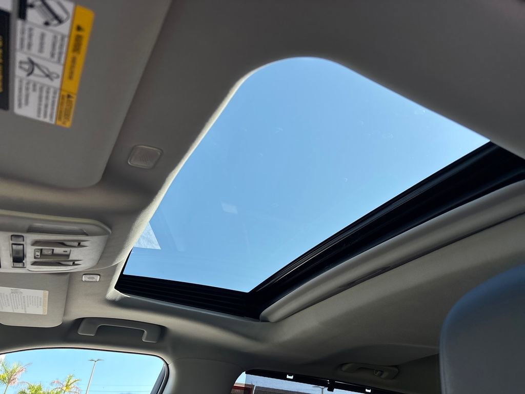 New 2026 Toyota Highlander XLE image 25