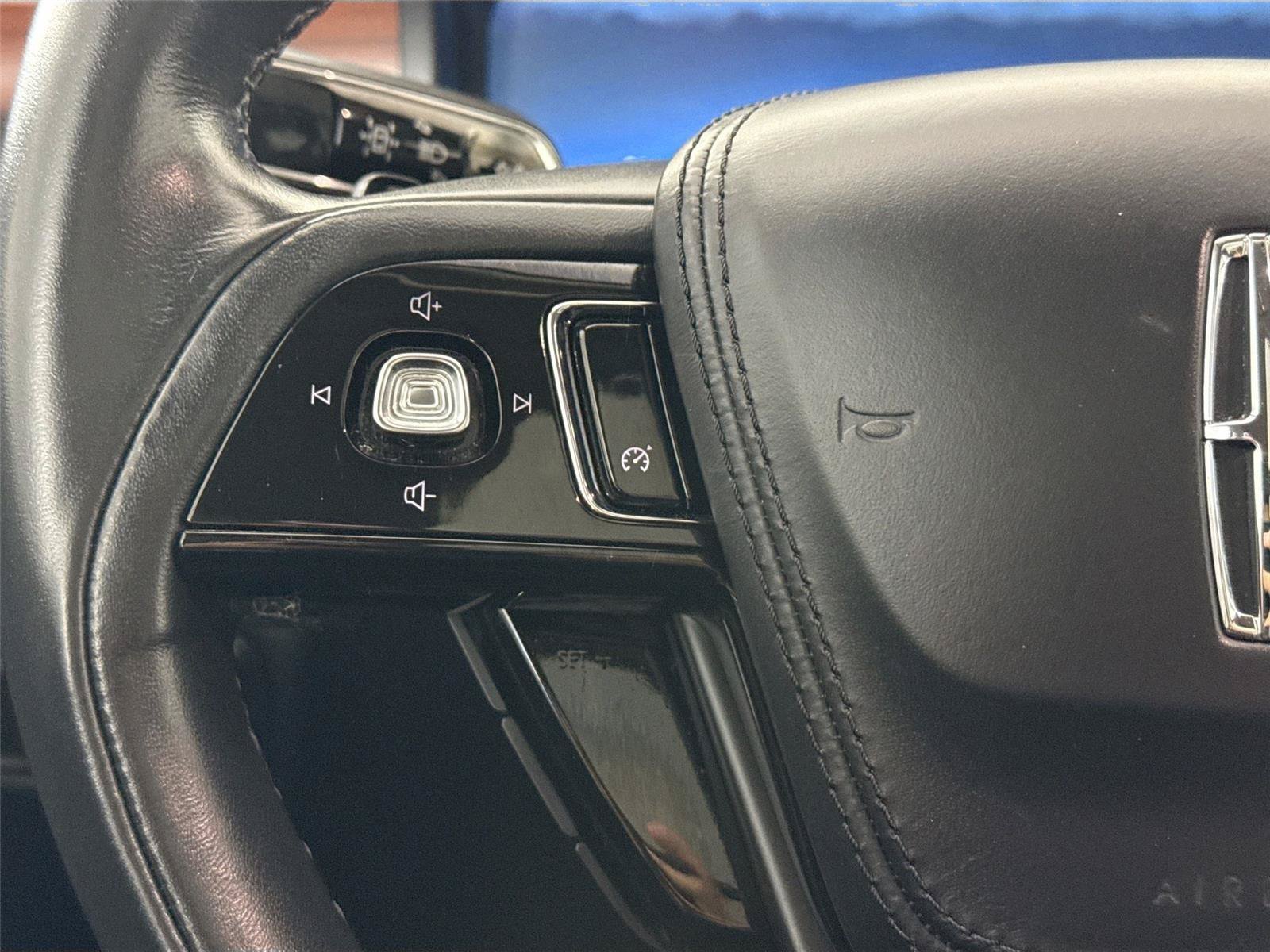 Used 2022 Lincoln Aviator Reserve AWD/4WD image 18