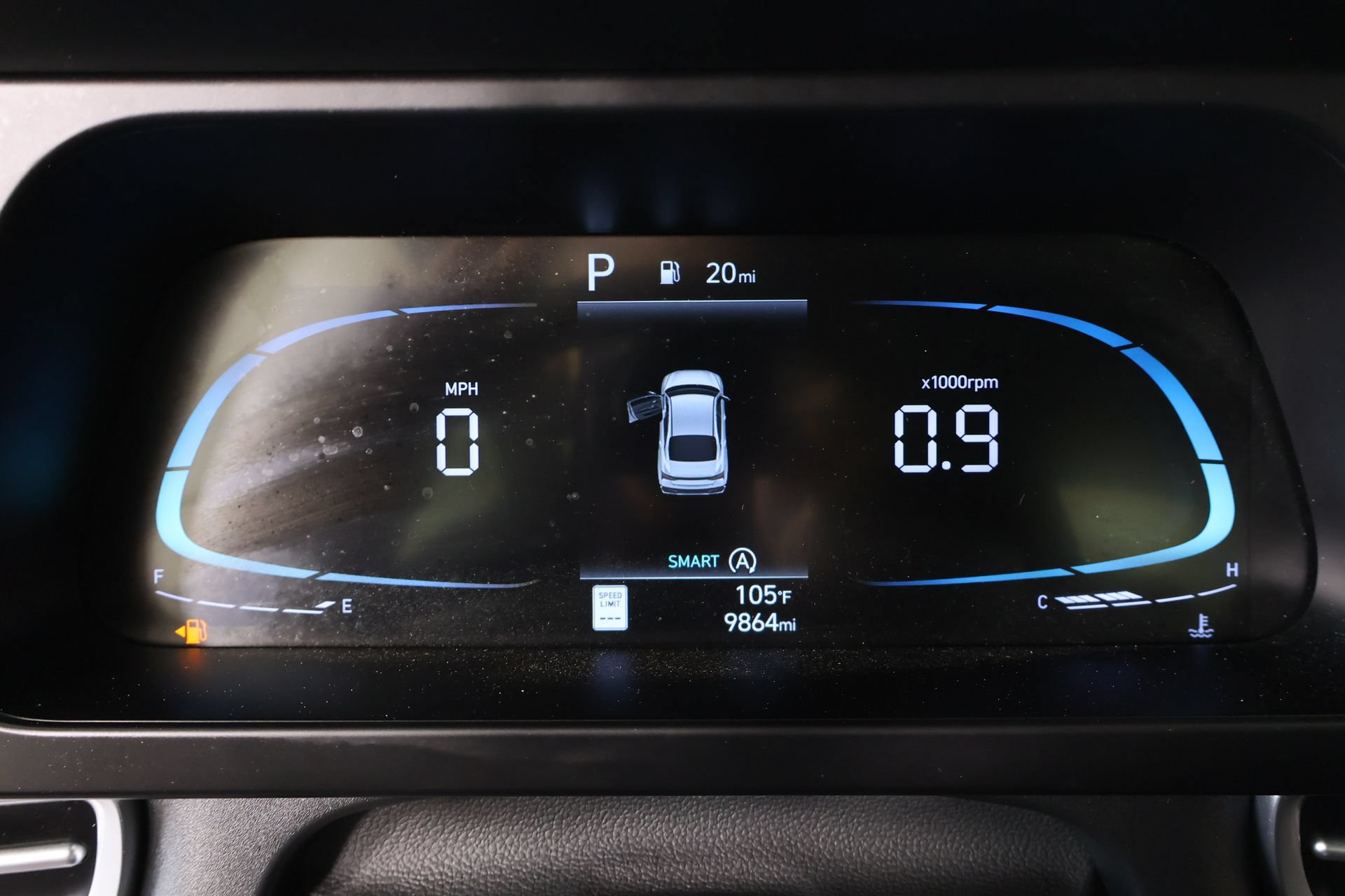 Used 2025 Hyundai Elantra SE FWD image 4
