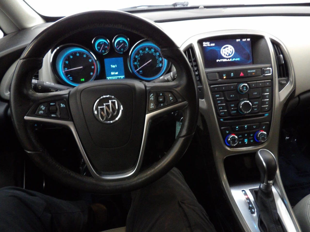 Used 2016 Buick Verano Sport Touring w/ Driver Confidence Package FWD image 17