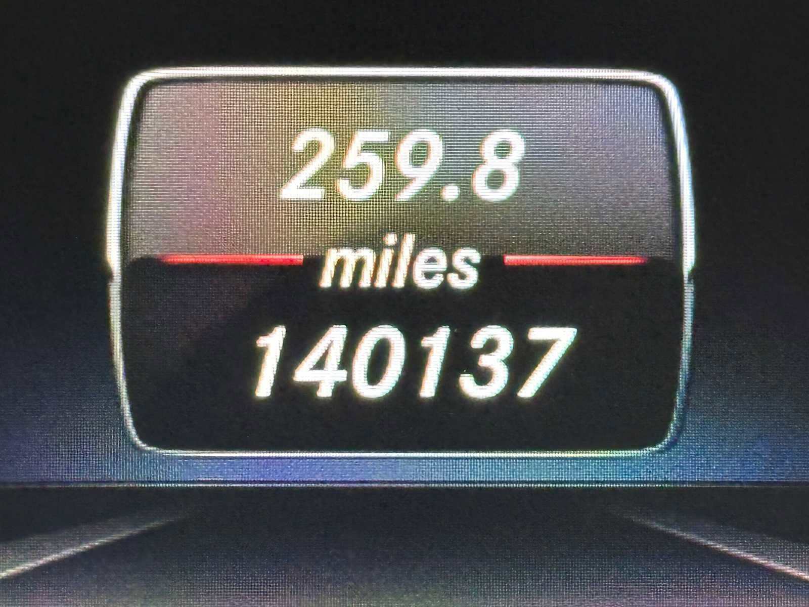 Used 2015 Mercedes-Benz ML 350 4MATIC image 21