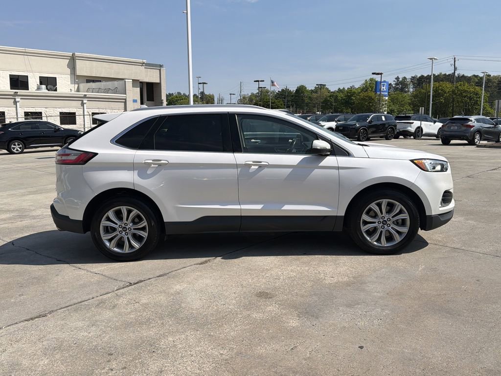Used 2019 Ford Edge Titanium w/ Cold Weather Package image 8