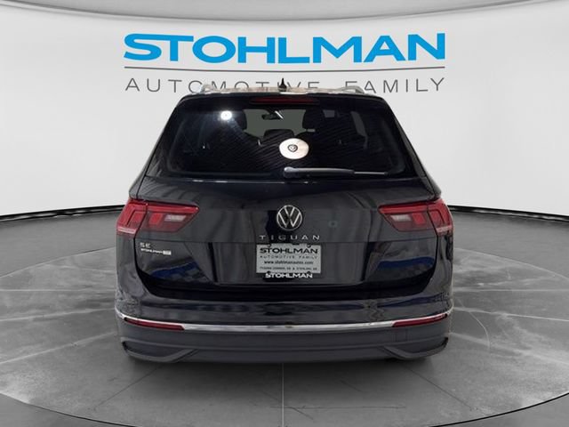 Certified 2022 Volkswagen Tiguan SE FWD image 6