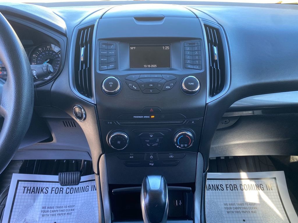 Used 2018 Ford Edge SE image 20