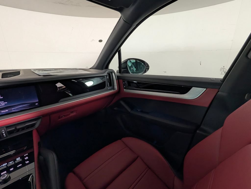 New 2026 Porsche Cayenne S AWD/4WD image 23