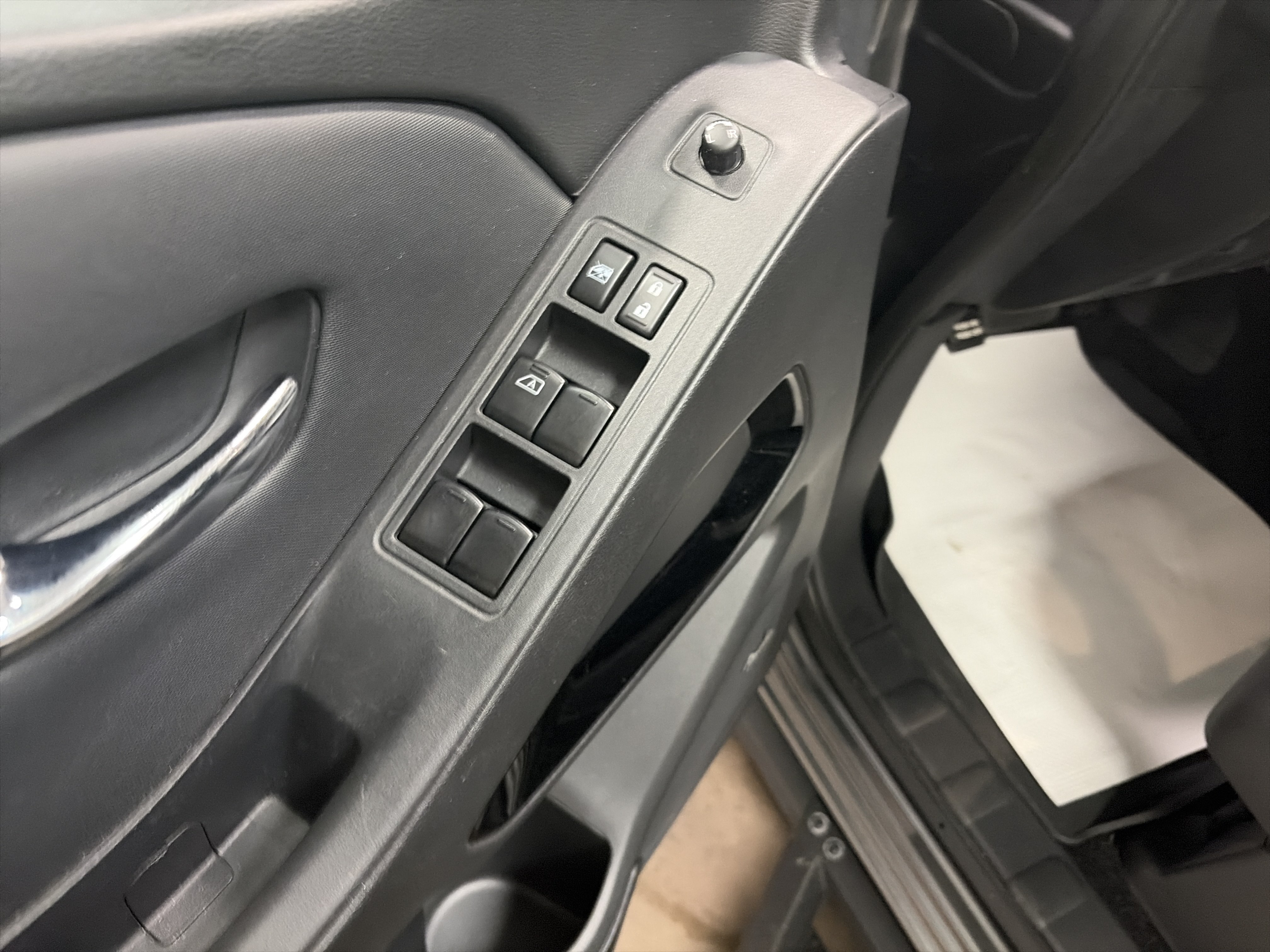 Used 2022 Nissan Frontier PRO-4X w/ Pro-4X Premium Package AWD/4WD image 27