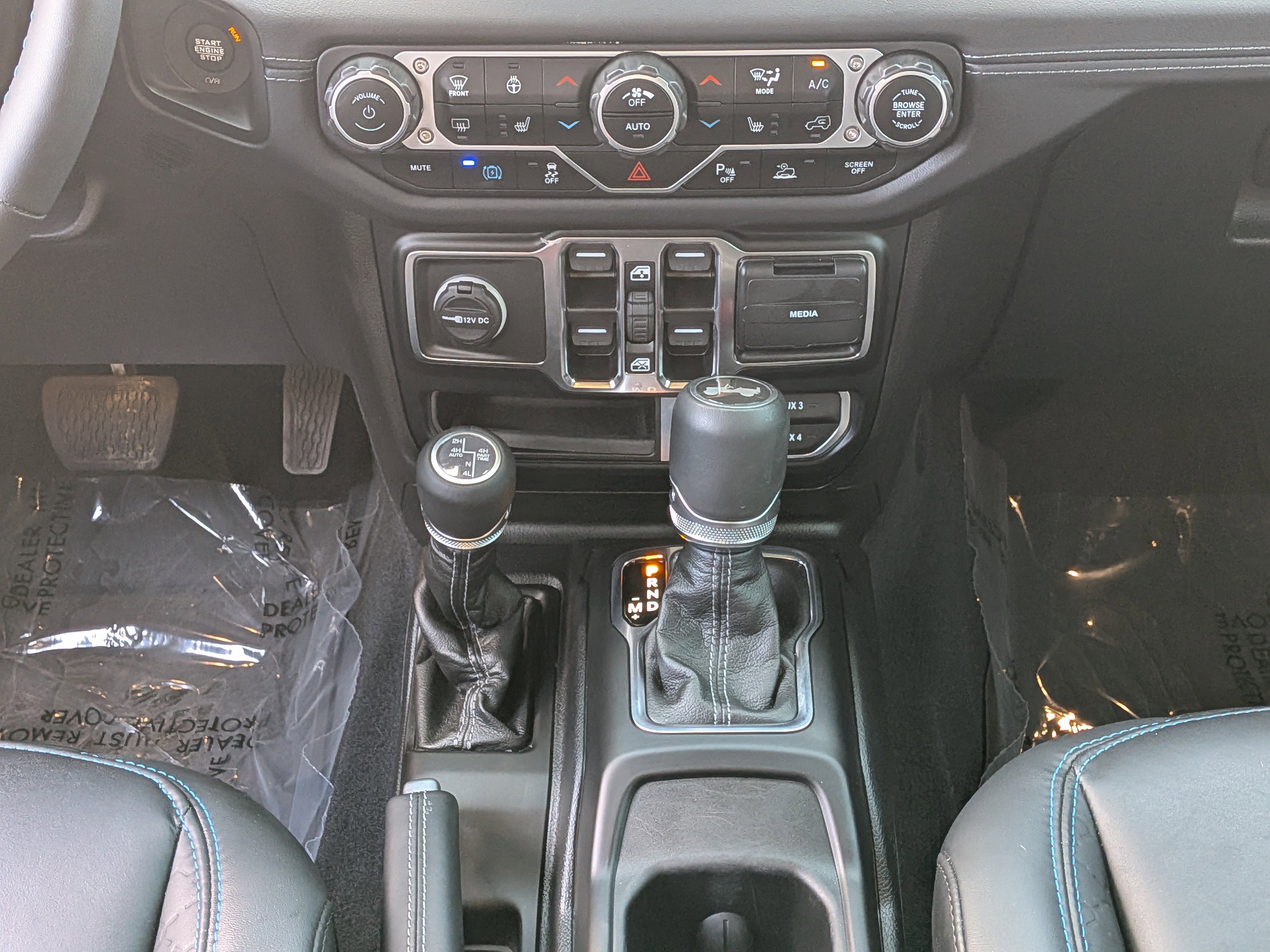 Used 2024 Jeep Wrangler High Altitude AWD/4WD image 20