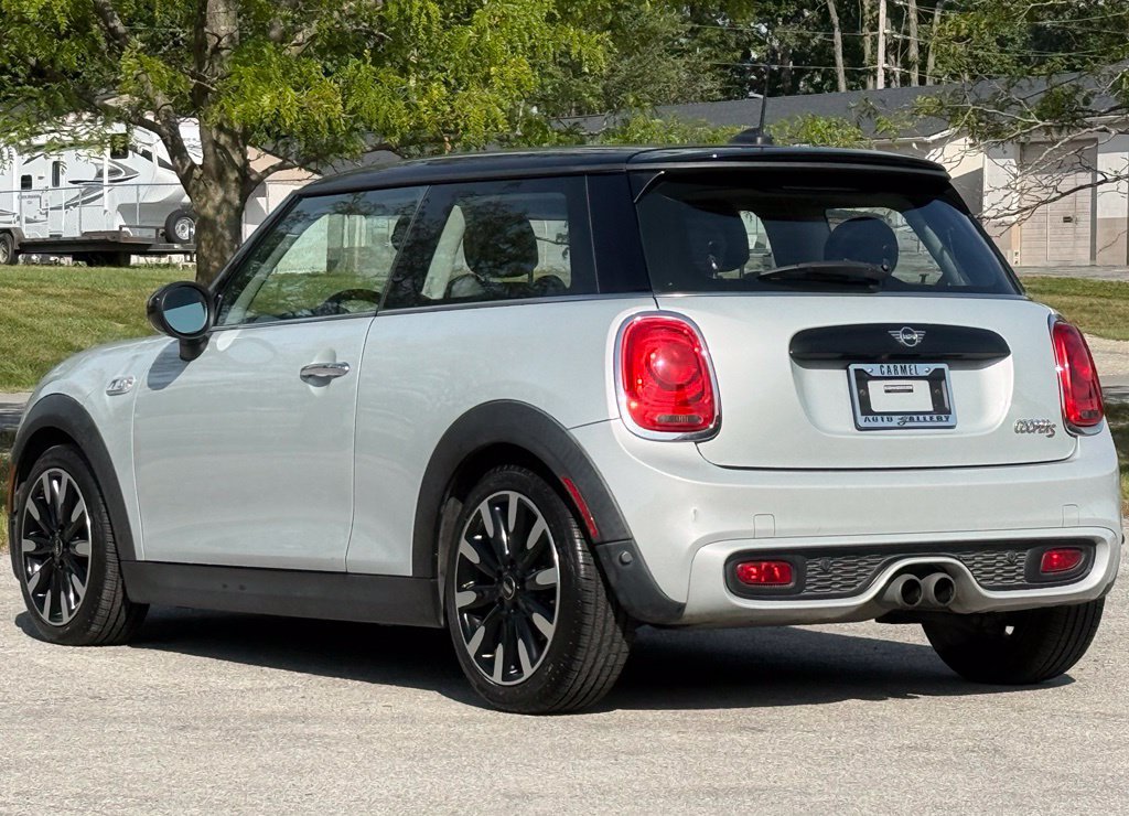 Used 2019 MINI Cooper S w/ Signature Upholstery Package FWD image 3