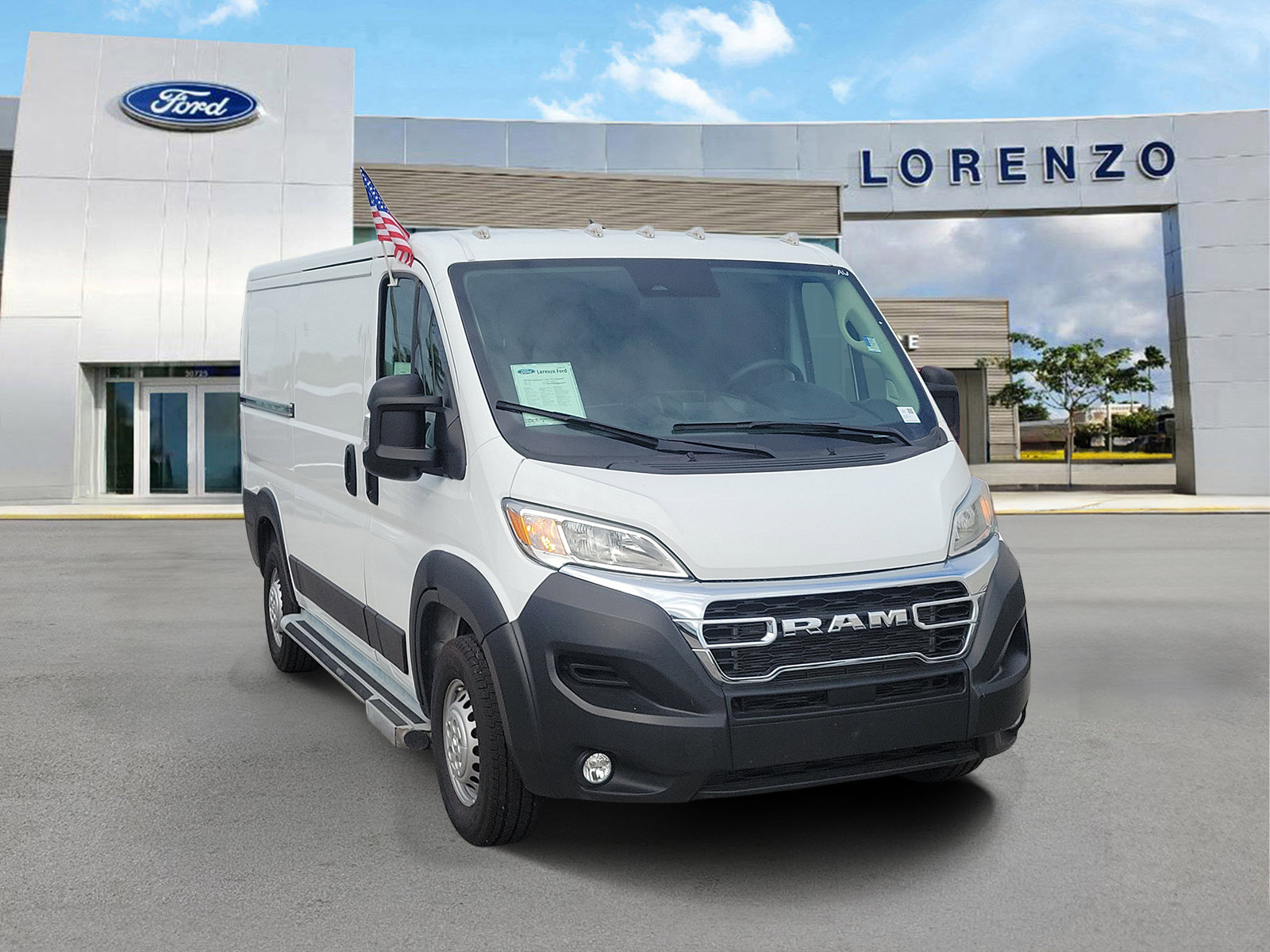 Used 2025 RAM ProMaster 2500 w/ U-Haul Equipment Group FWD image 3