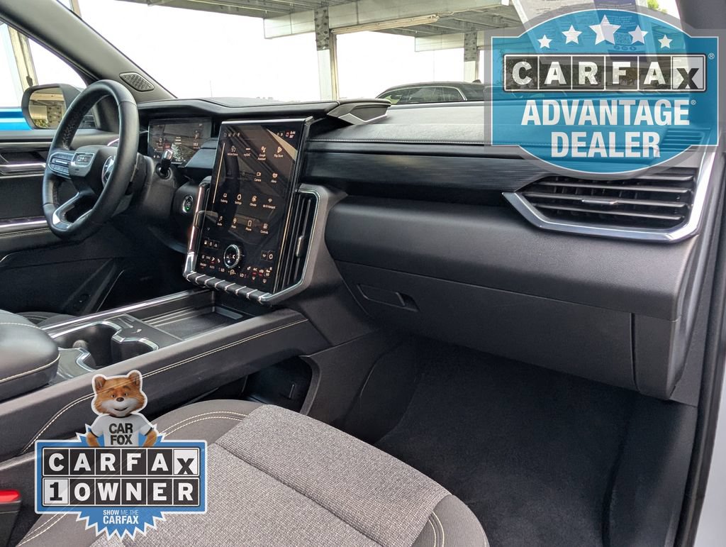 Used 2025 GMC Acadia Elevation FWD image 26