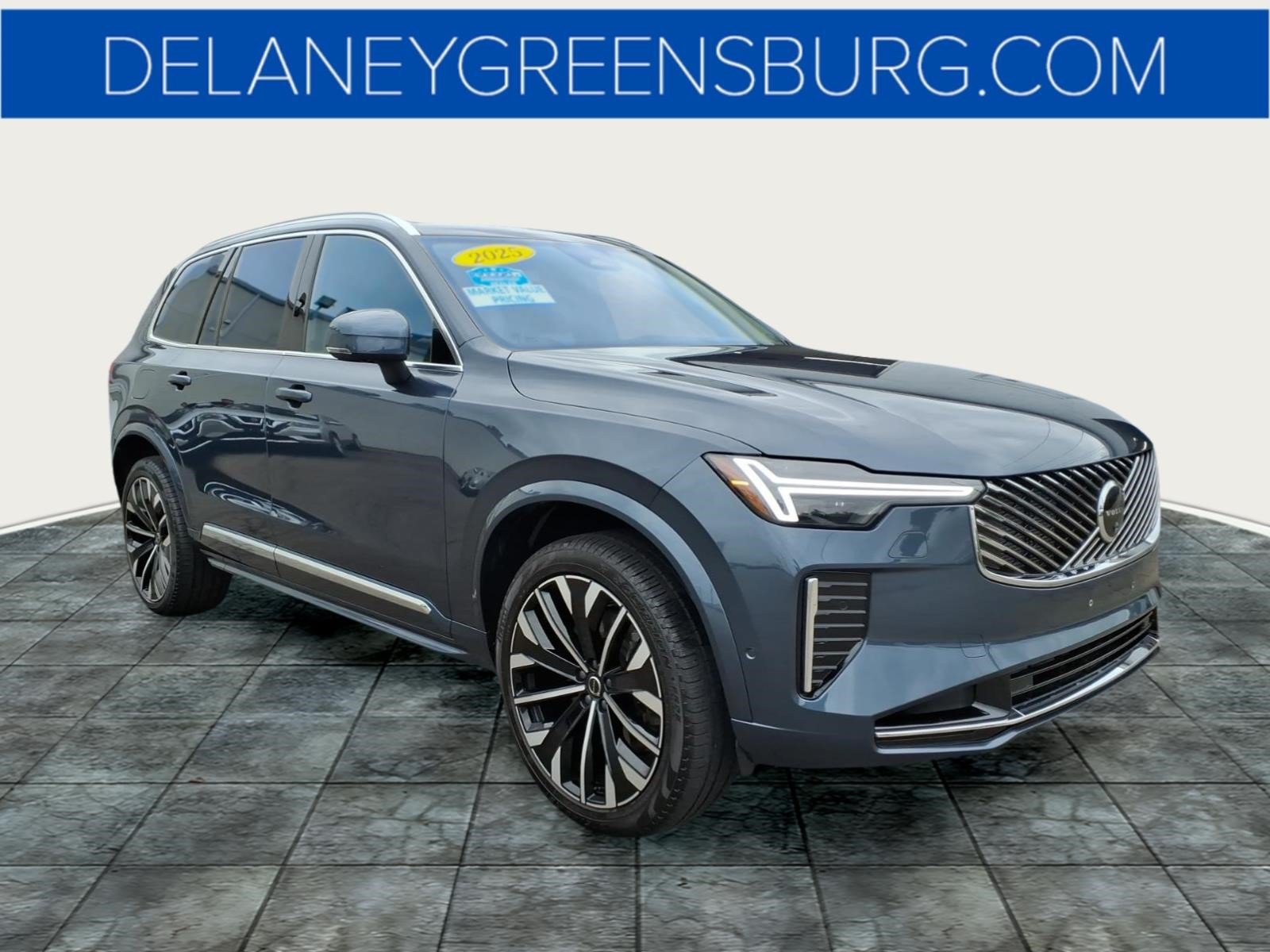 Used 2025 Volvo XC90 T8 Ultra w/ Protection Package Premier AWD/4WD image 1