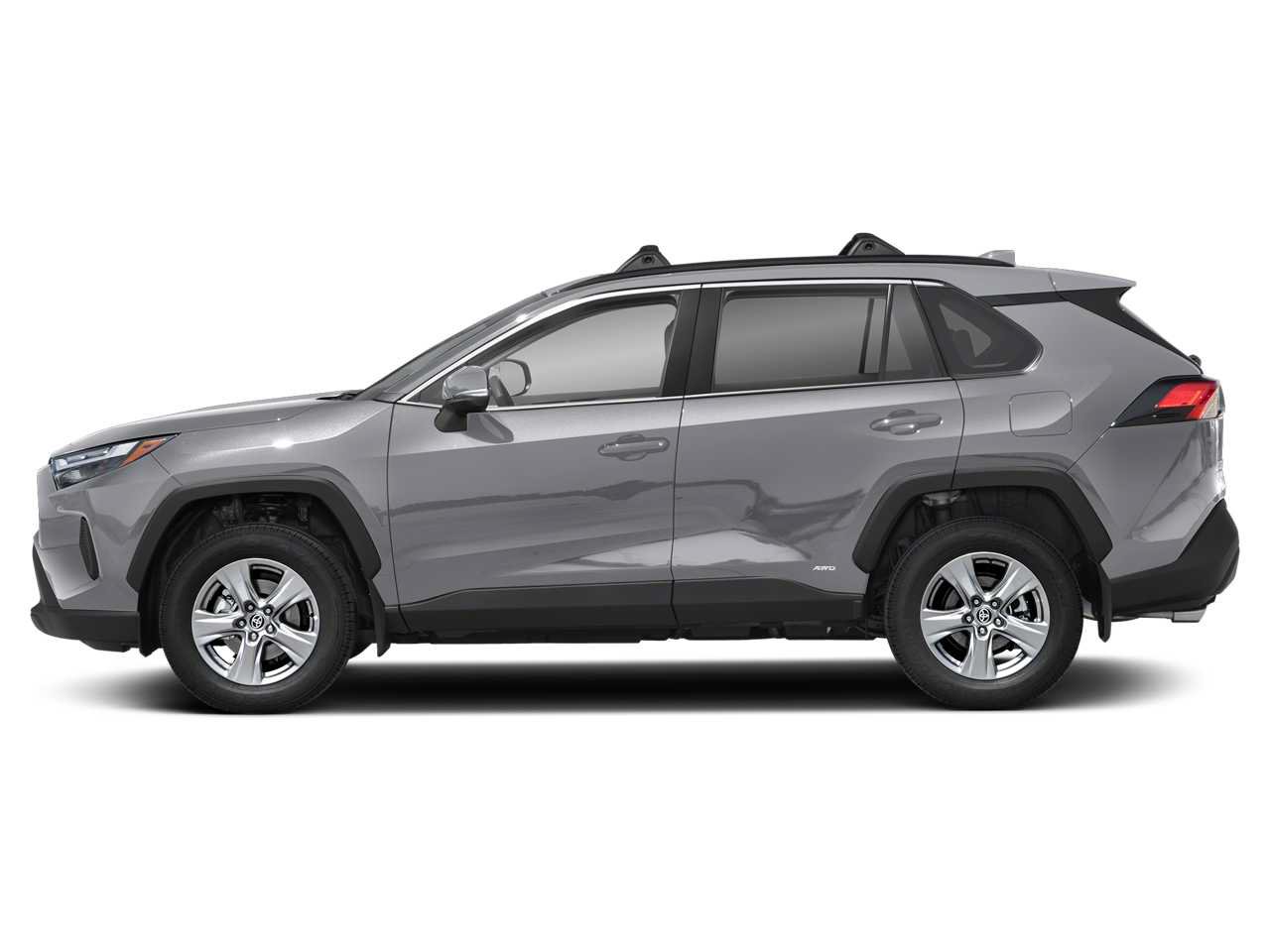 Used 2025 Toyota RAV4 XLE AWD/4WD image 3